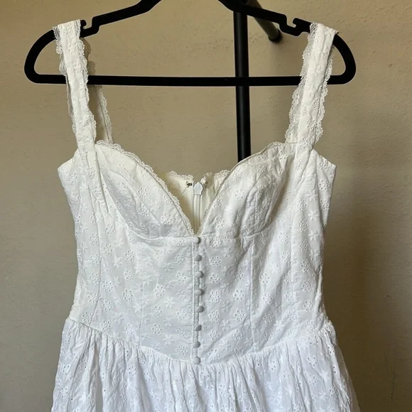 House of CB ‘Brigitte White Cotton Broderie Anglais Corset Mini Dress NWOT sz M - Picture 5 of 14
